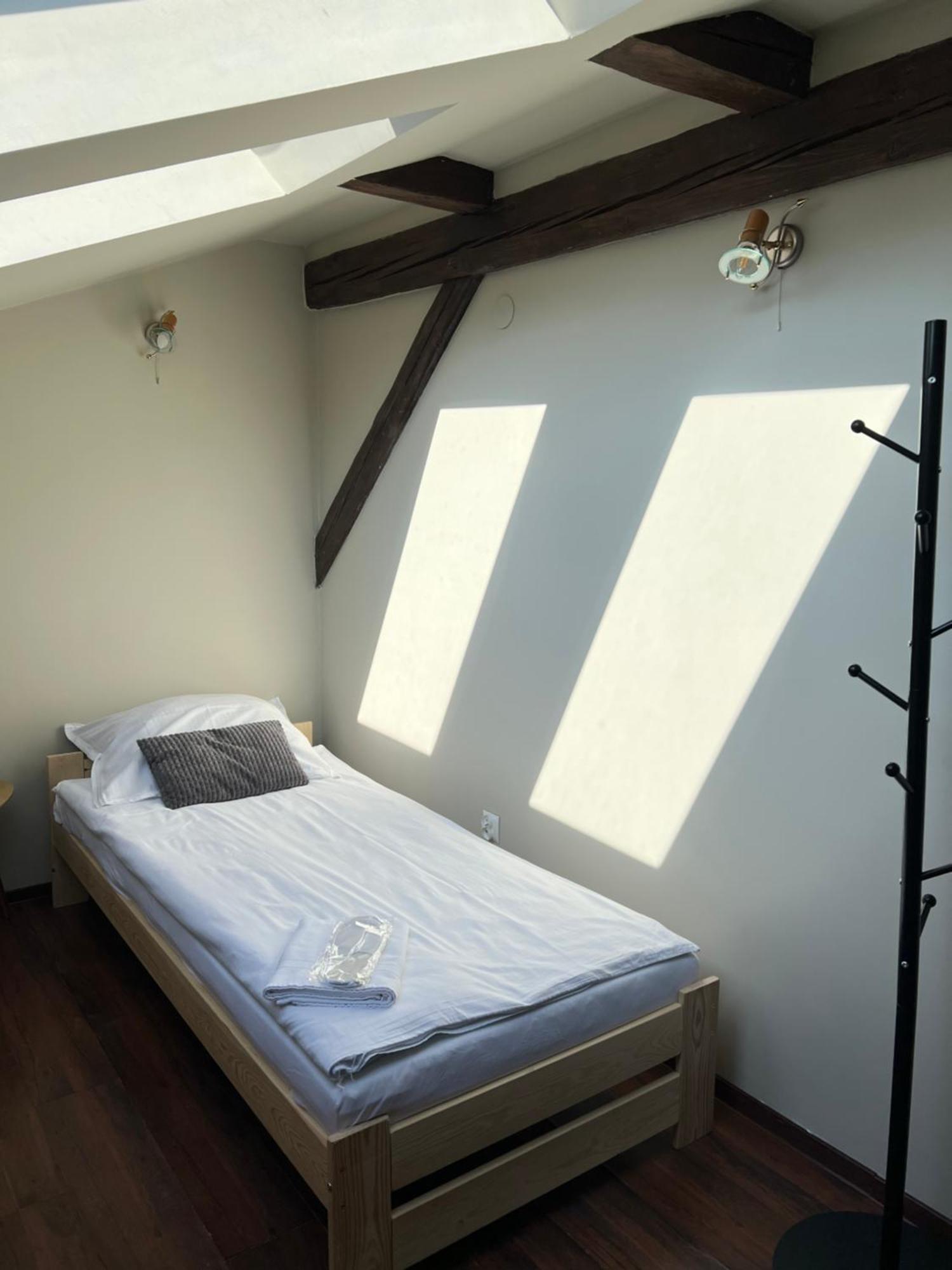 Pokoje Przy Dworcu Przemysl Ngoại thất bức ảnh